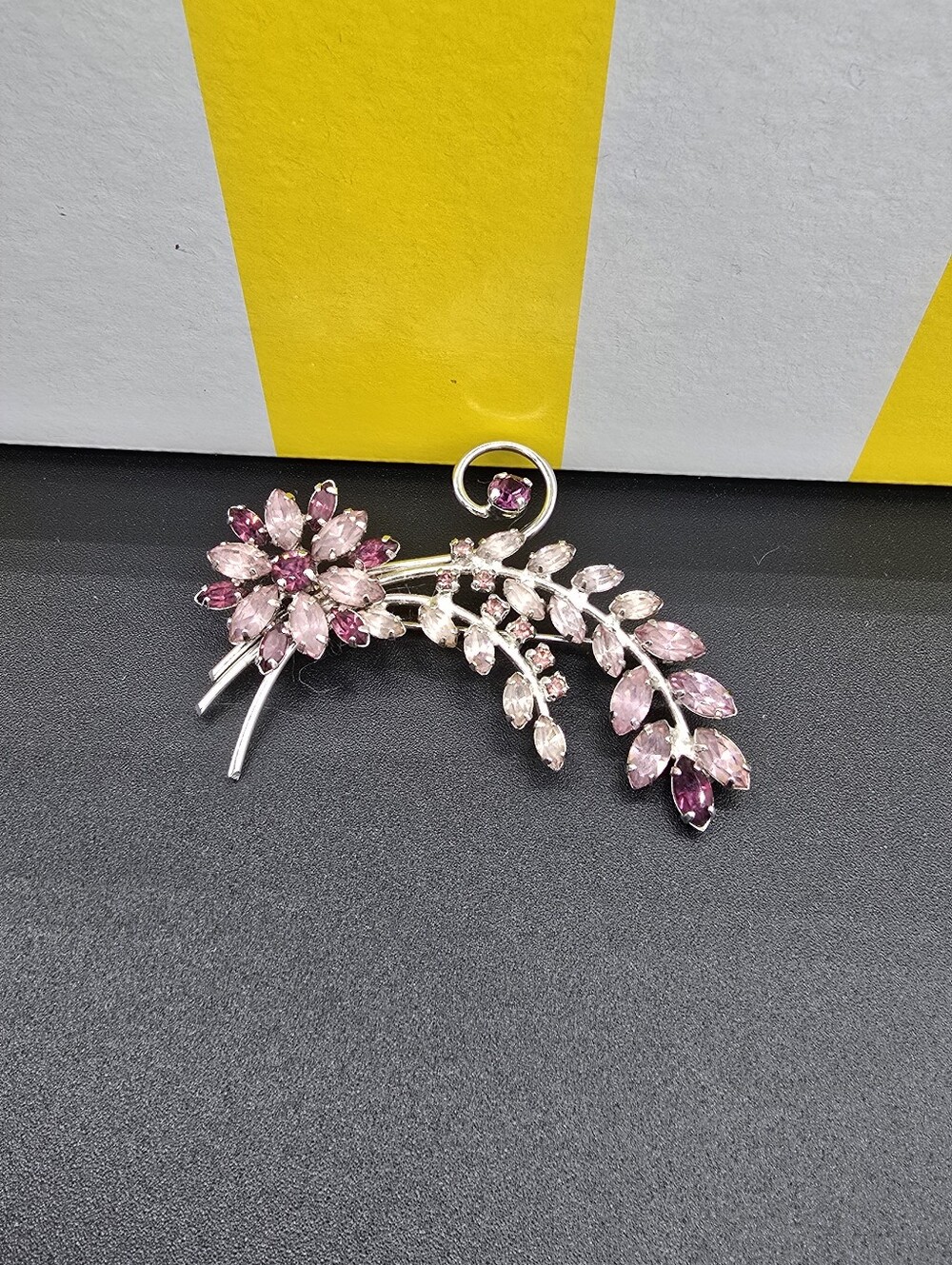 Jay-flex Sterling Silver/Pink Crystal Floral Brooch #0933